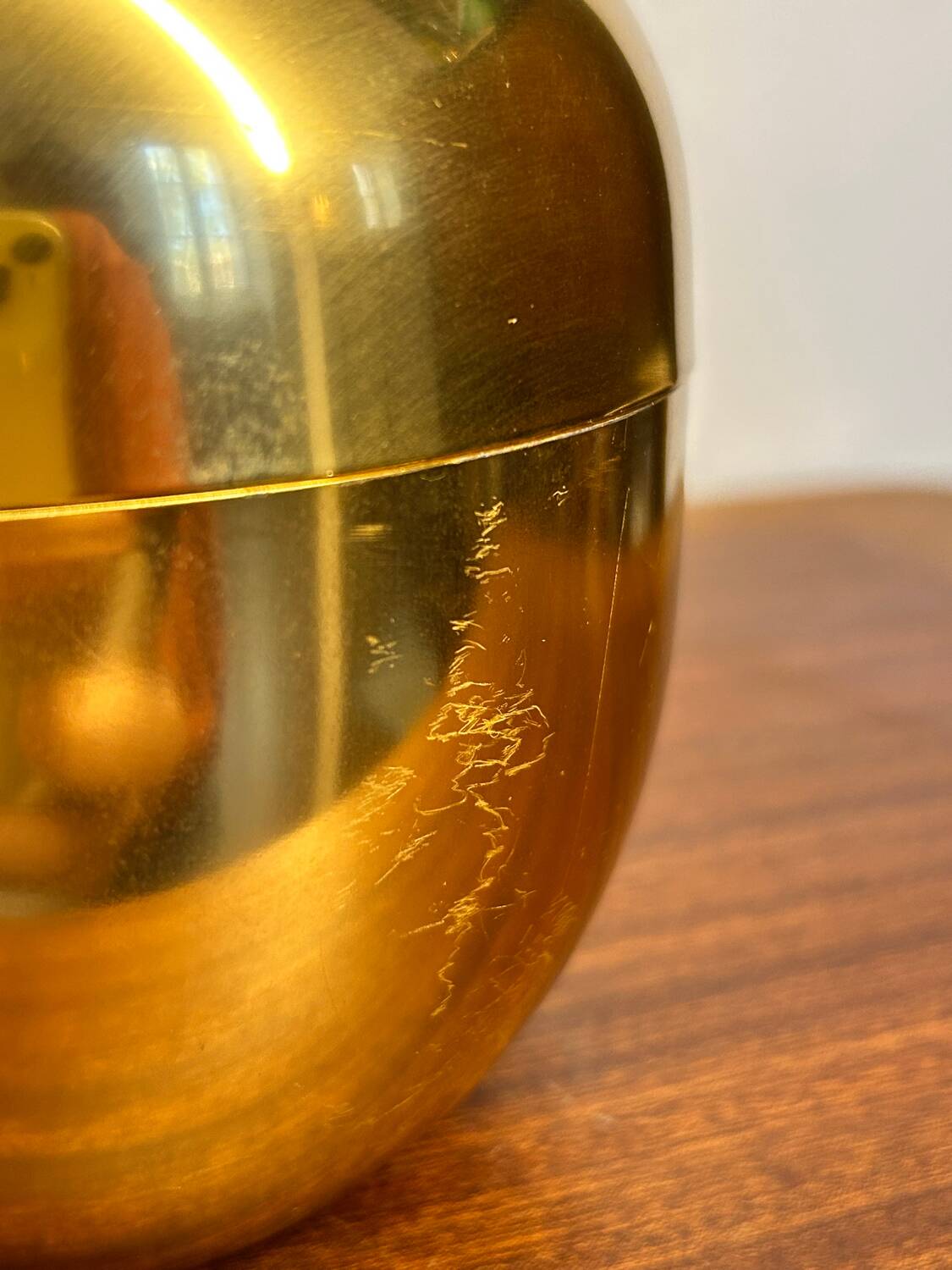 Rinnovel apple ice bucket from the 60s