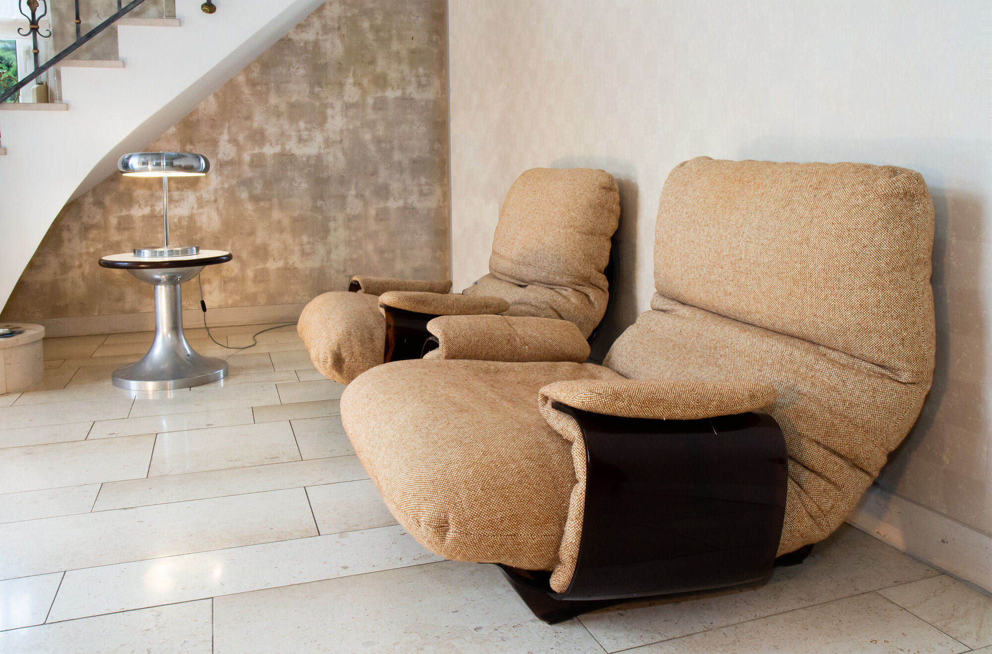 Armchair and its ottoman Safi/Marsala by Michel Ducaroy, edition Ligne Roset 1970