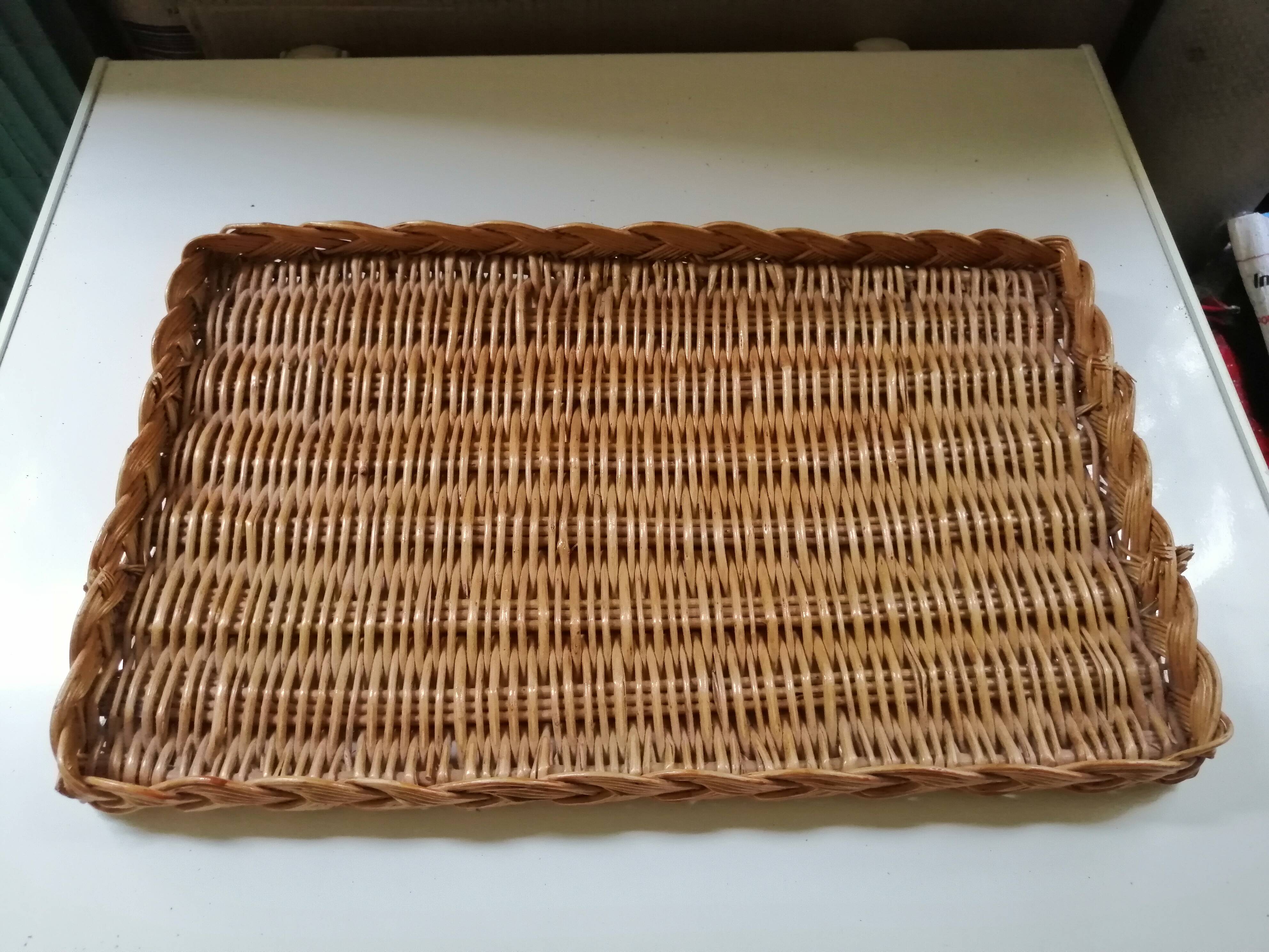 Vintage braided wicker platter