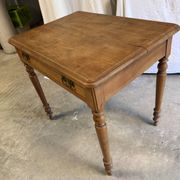Table bureau