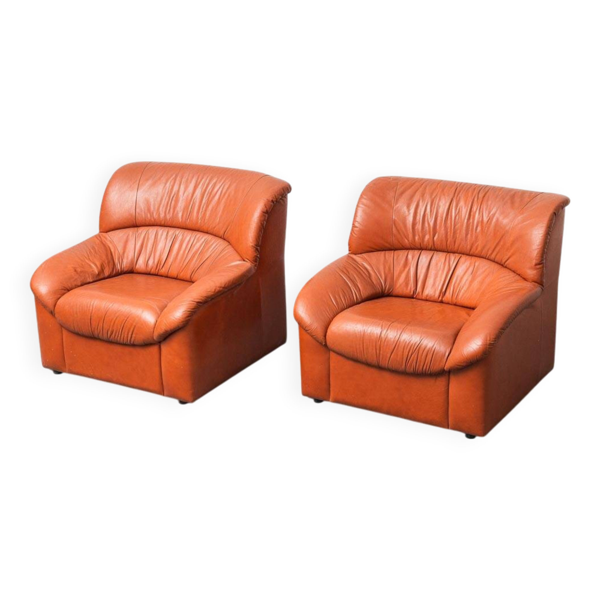 COPPIA DI POLTRONE VINTAGE IN PELLE ARANCIO ANNI ’70 MODERNARIATO