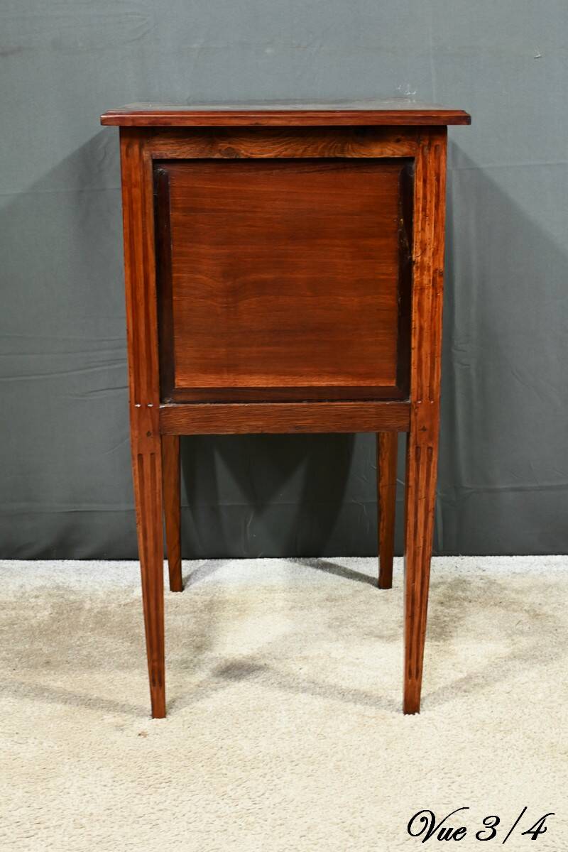 Mahogany chest of drawers, Louis XVI period – Late 18th century