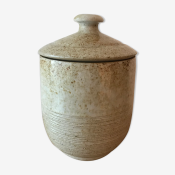 Open jar enamelled sandstone