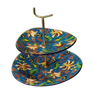 Servant silent emaux Longwy cake mignardises display