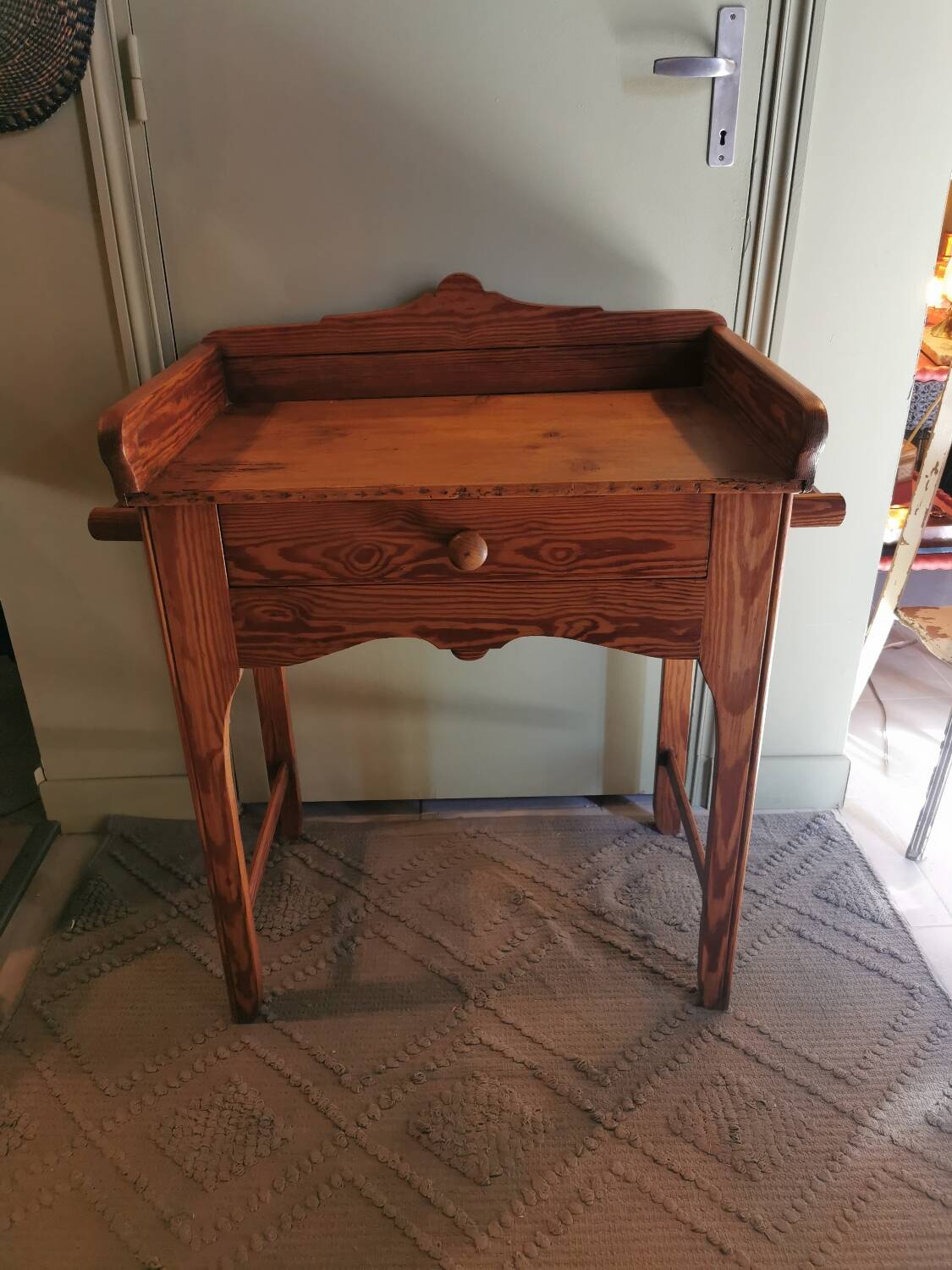 Pitchpin 1905 bathroom cabinet