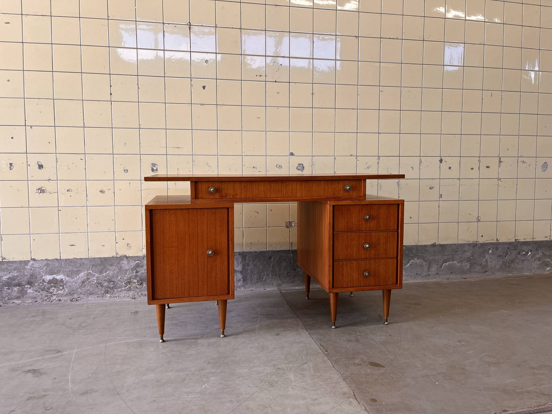Vintage desk by MDK