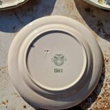 Set of 1 dinner plate and 4 dessert plates Villeroy Boch model 1562.