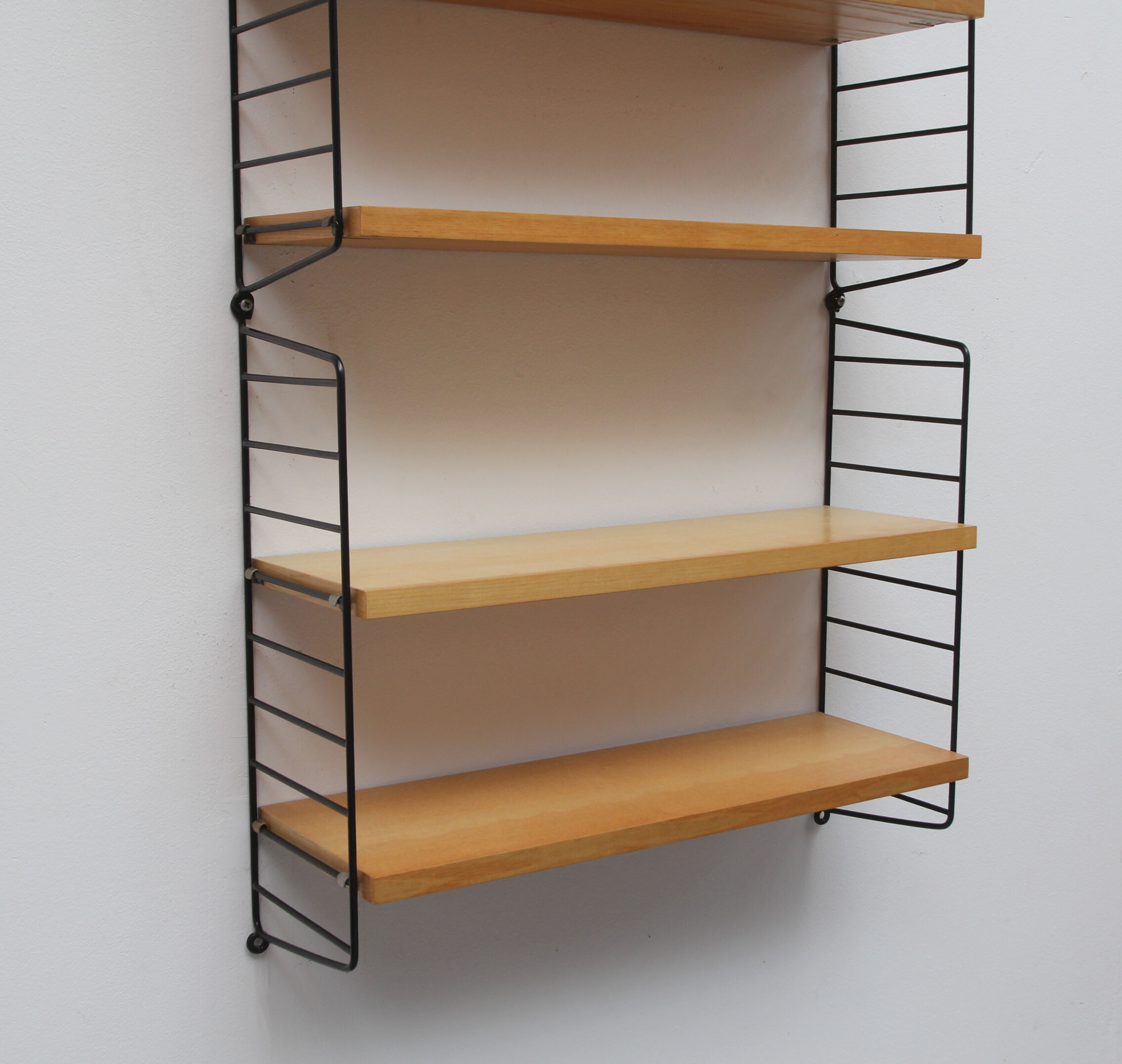 1960s wall unit in ash 7 shelves, Nisse Strinning