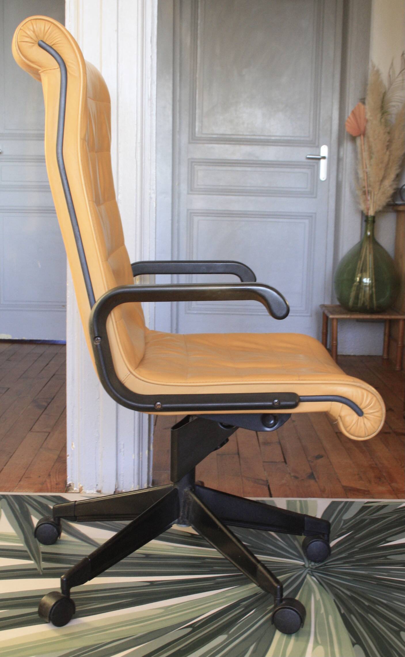 R. Sapper office chair for Knoll