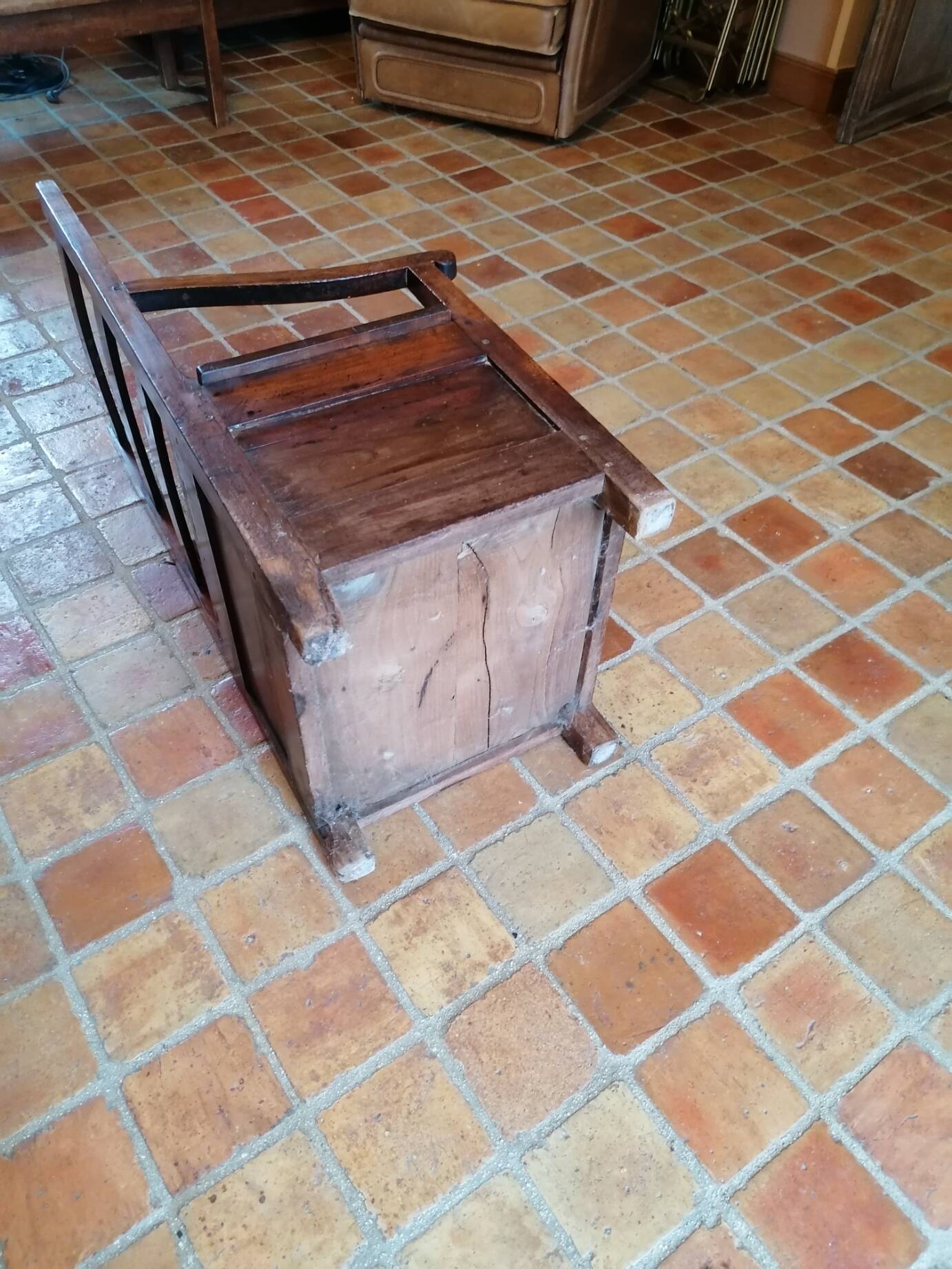 Antique solid wood trunk chair