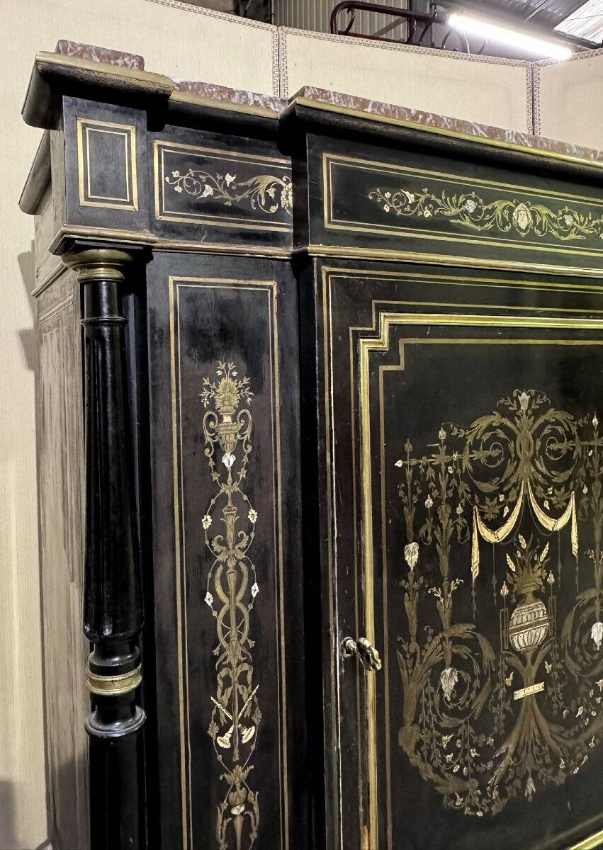 "Boulle" furniture with a support height in gilded brass marquetry from the Napoleonic era.