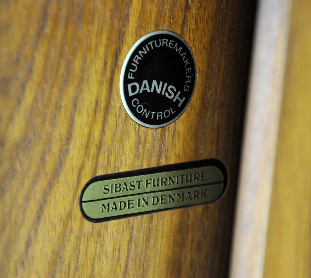 Danish sideboard by Arne Vodder for Sibast Danmark / Hifi music cabinet with Rio rosewood revolving doors