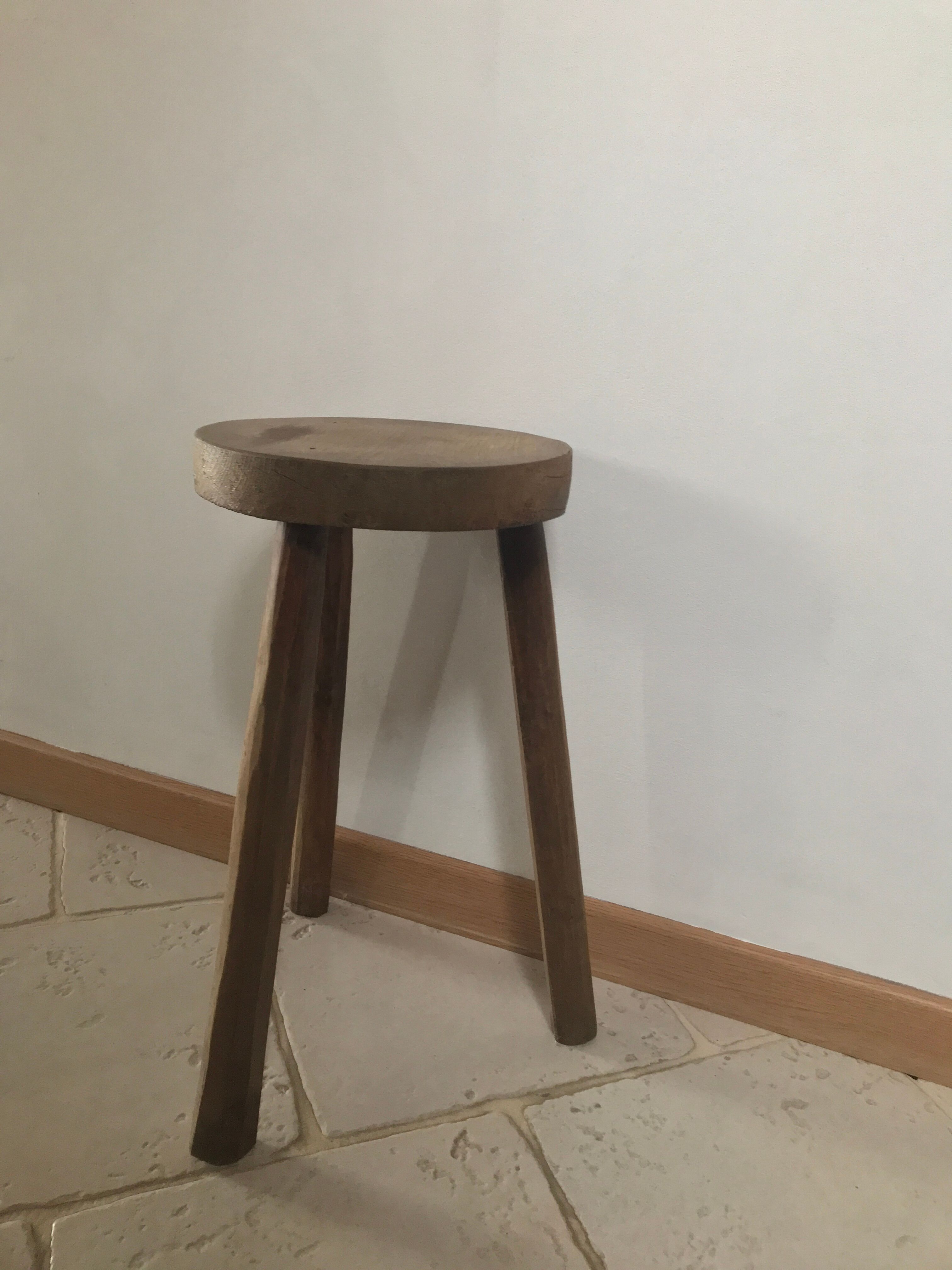 Vacher tripod stool