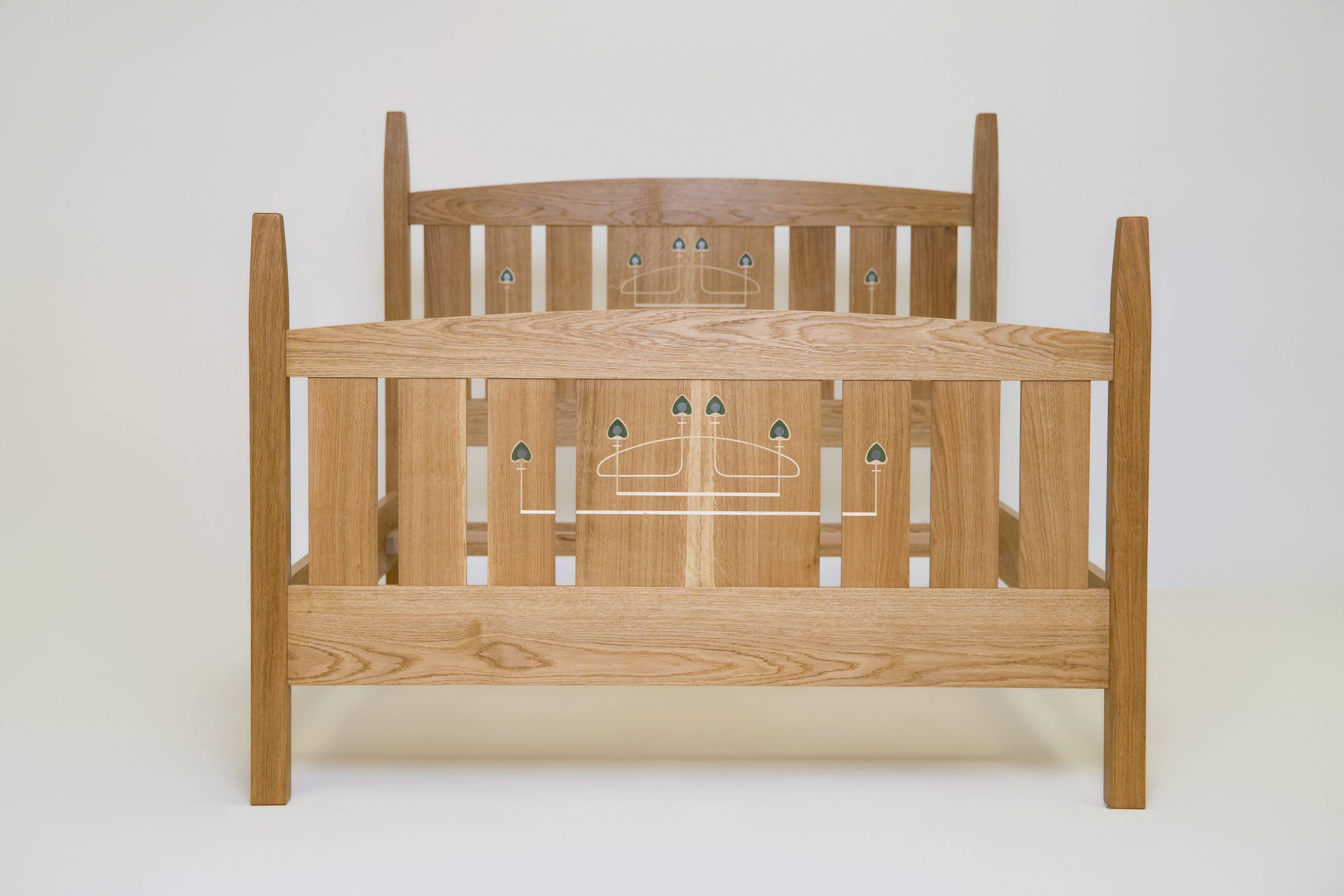 Double bed in solid oak