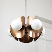 Lustre italien vintage en cuivre et opaline, années 70