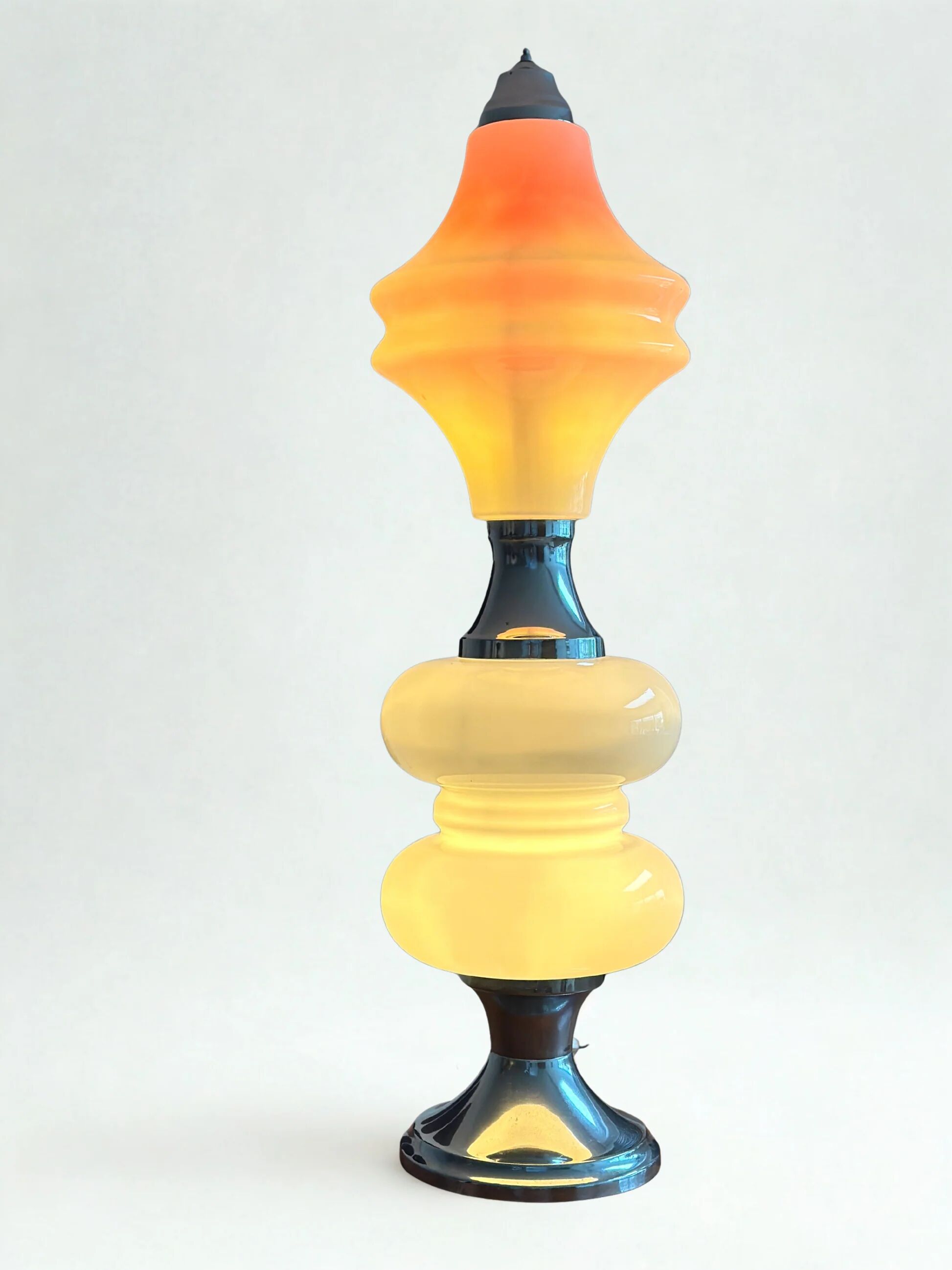 Rare Italian Space Age floor lamp