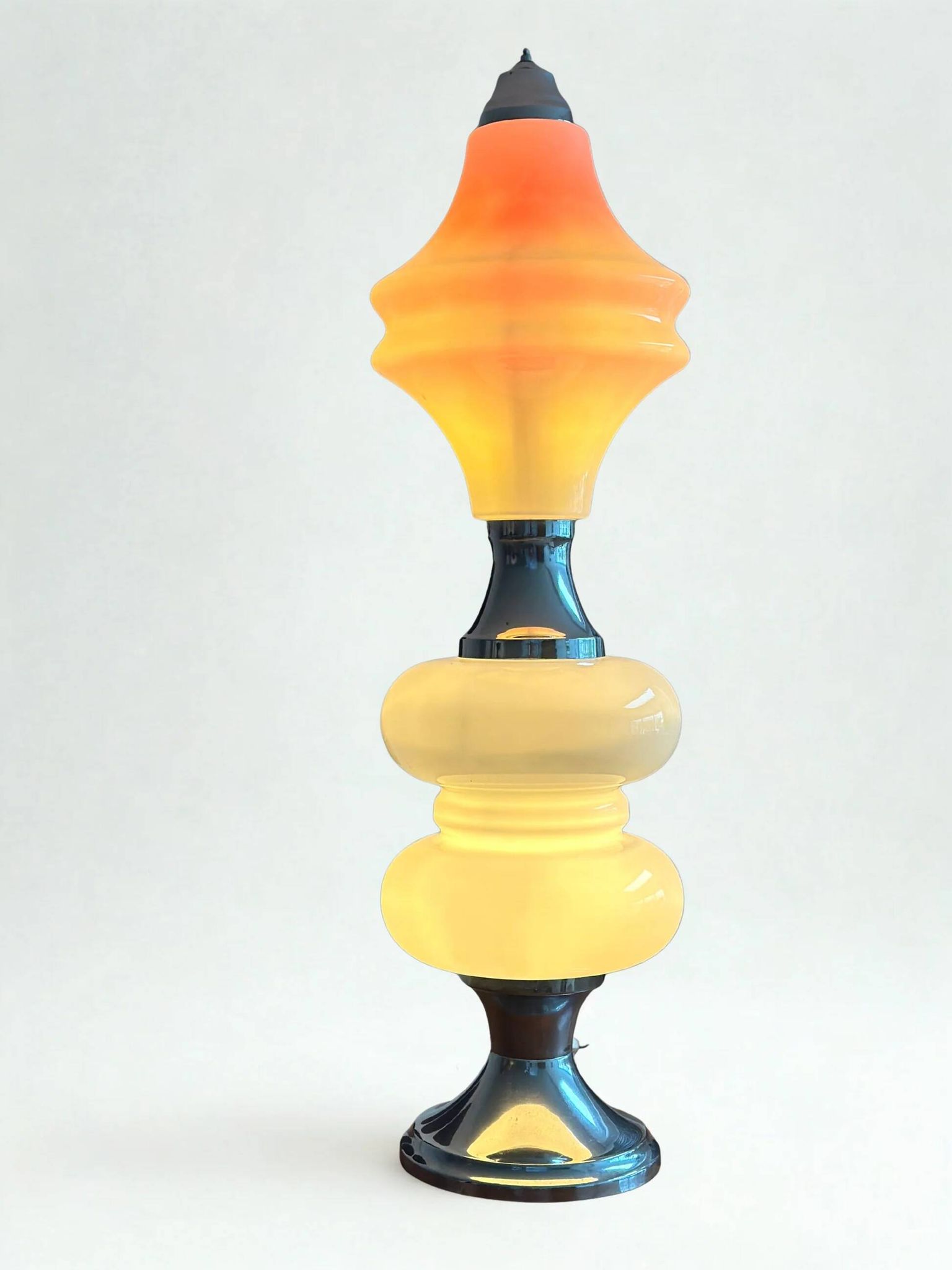 Rare Italian Space Age floor lamp