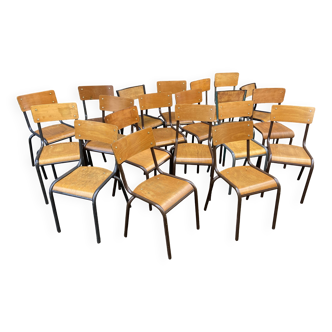 Lot de 20 chaises industrielles école dépareillées vintage mullca 1960s