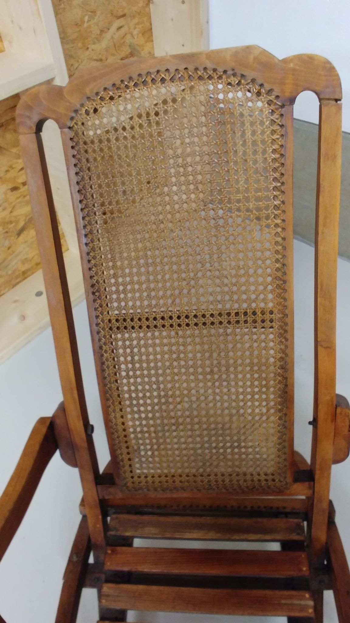 Fauteuil pliant canné