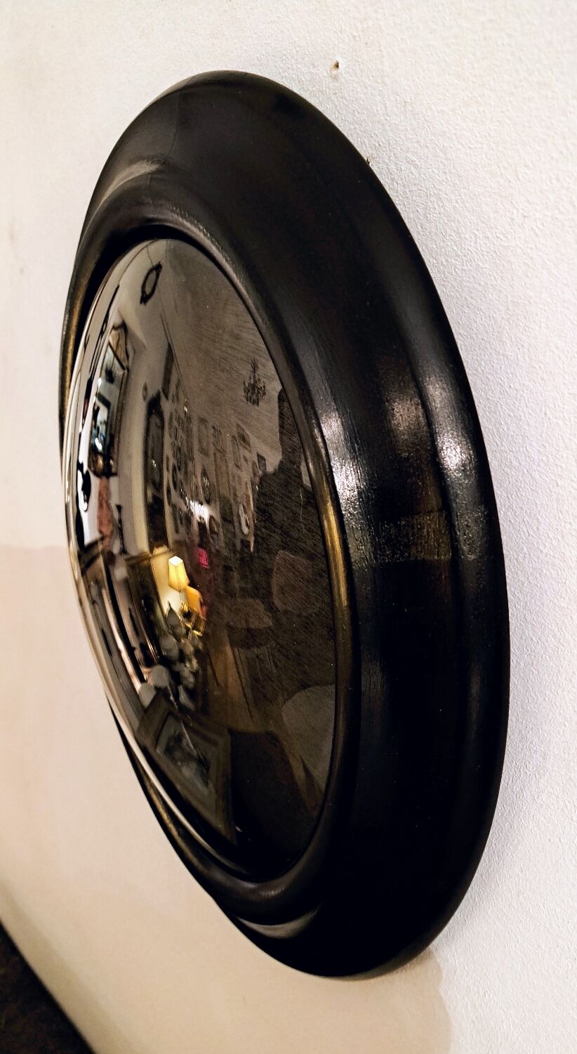 Napoleon III oval frame with curved window