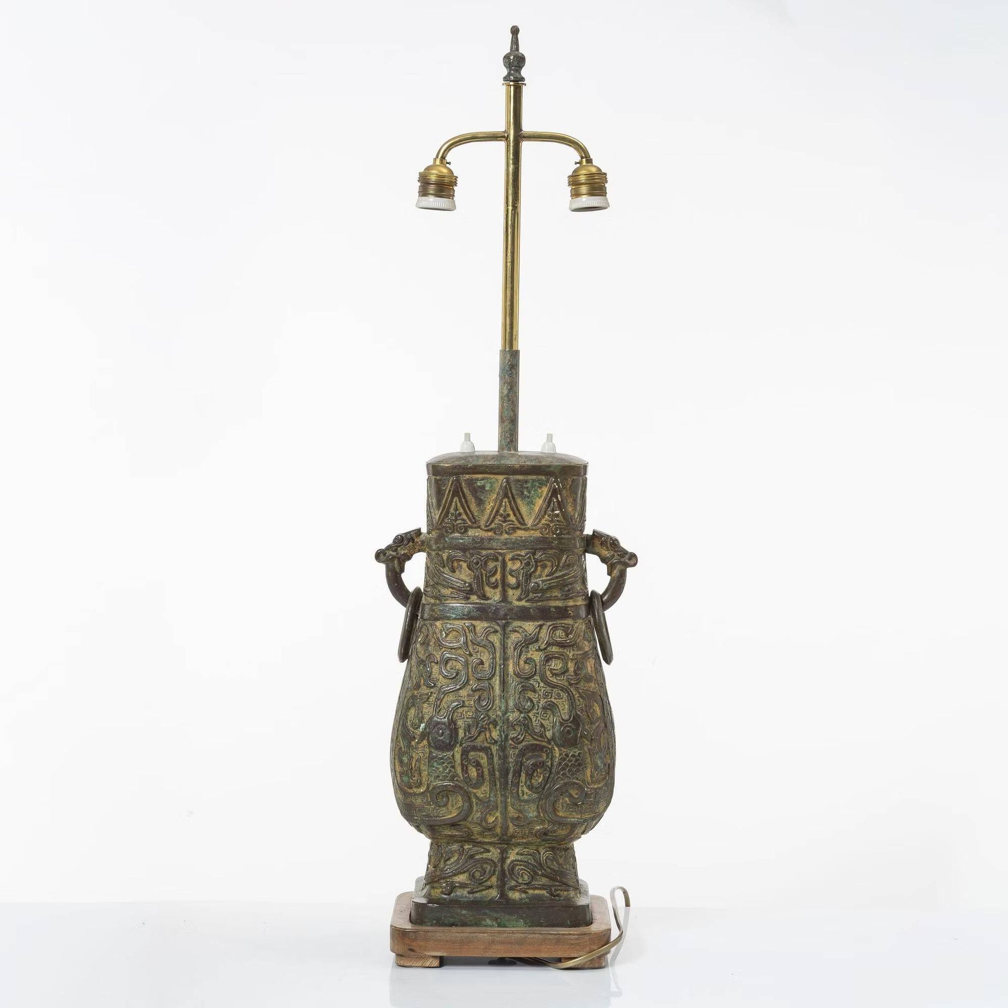 Billy Haines style table lamp in patinated bronze "verdigris" 1960s