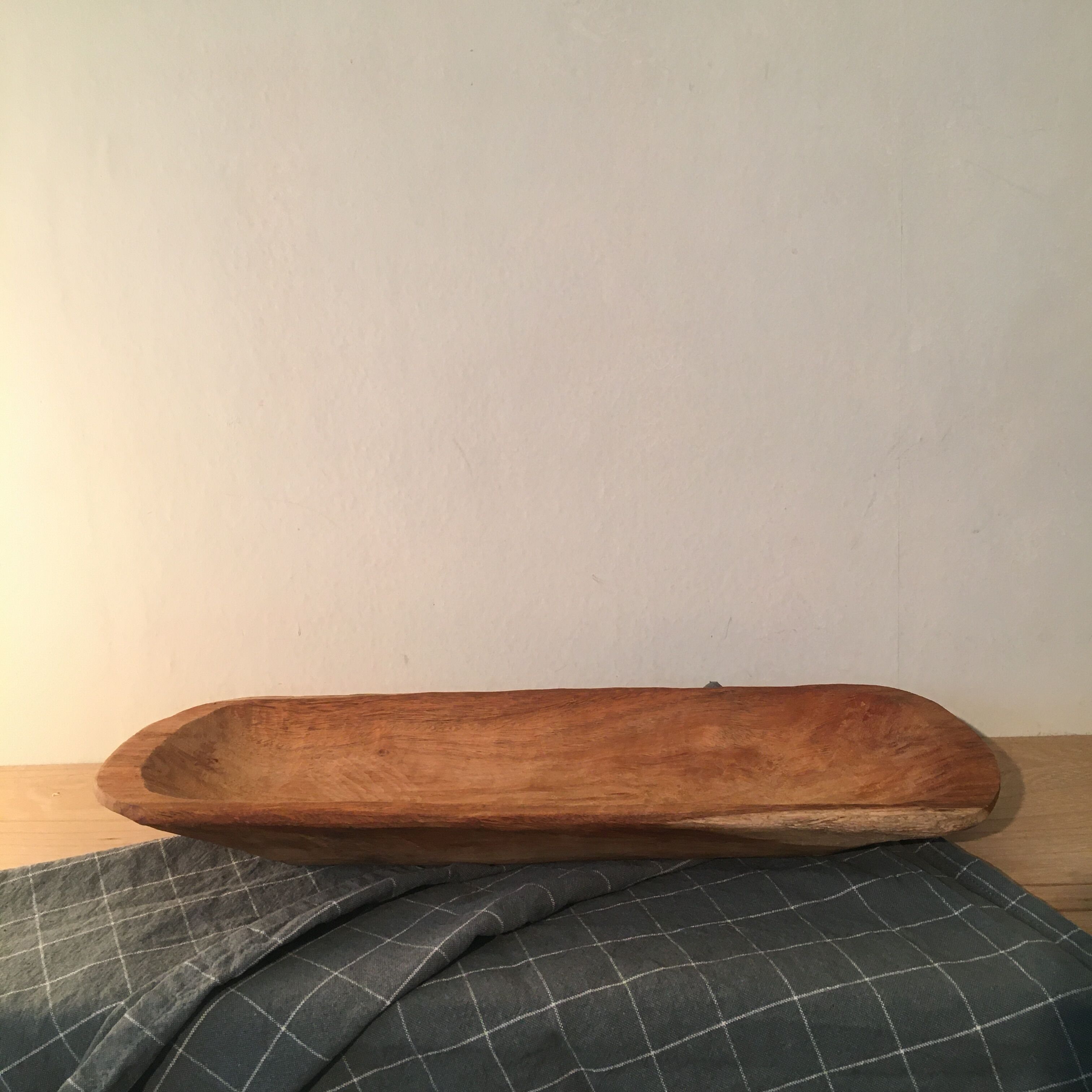Solid wood dish