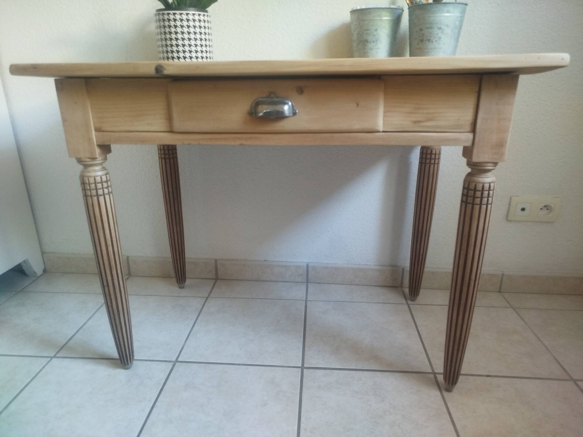 Ancienne table, bureau de ferme