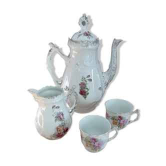 Old teapot set