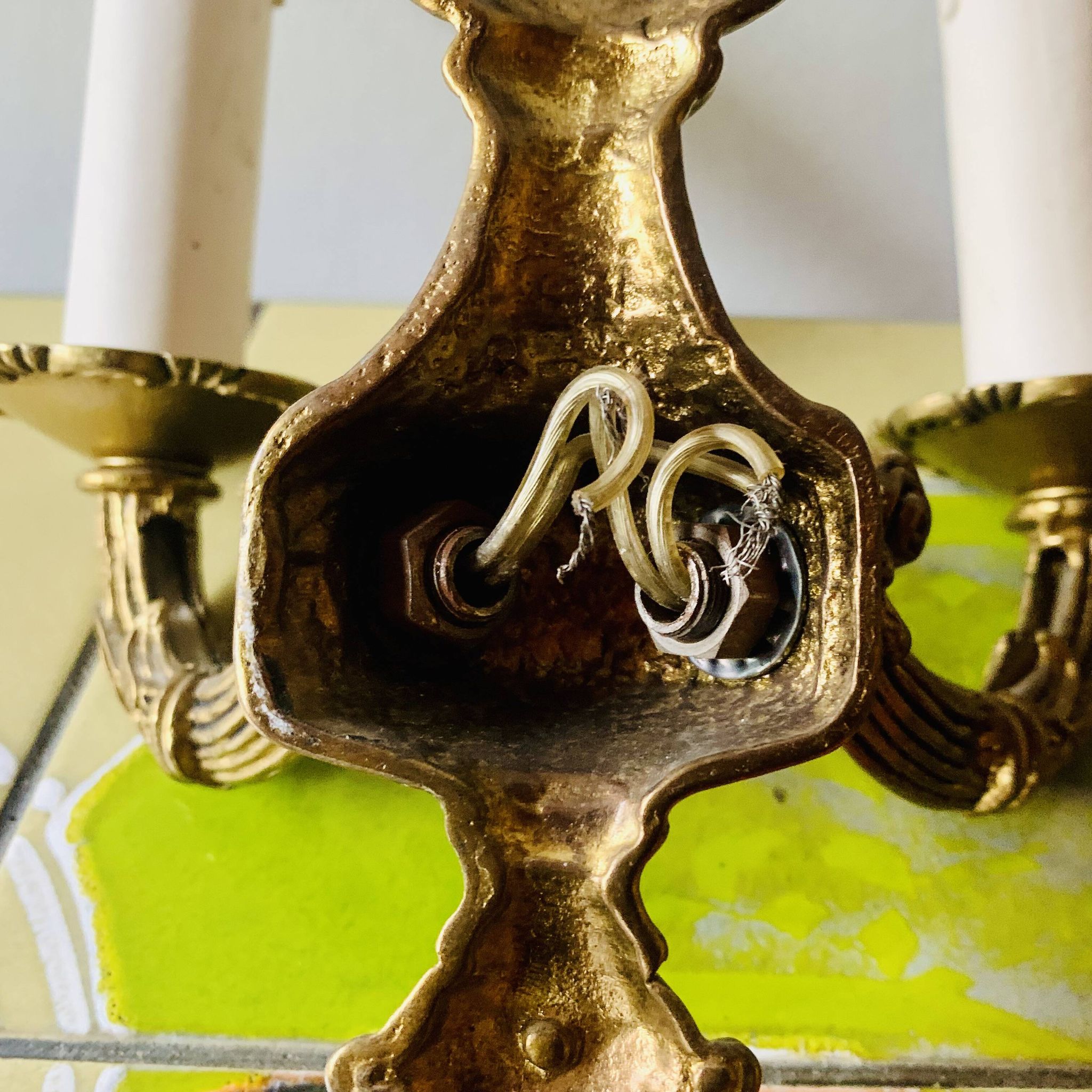 Paire d'appliques murales en laiton vintage