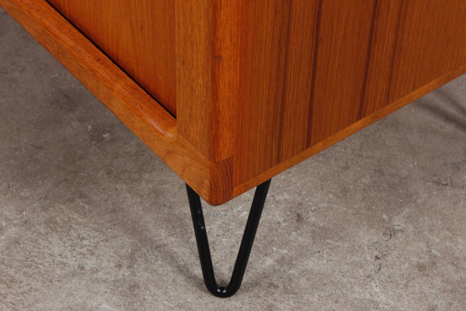 Buffet vintage en teck Dyrlund épingle à cheveux danois milieu du siècle 60