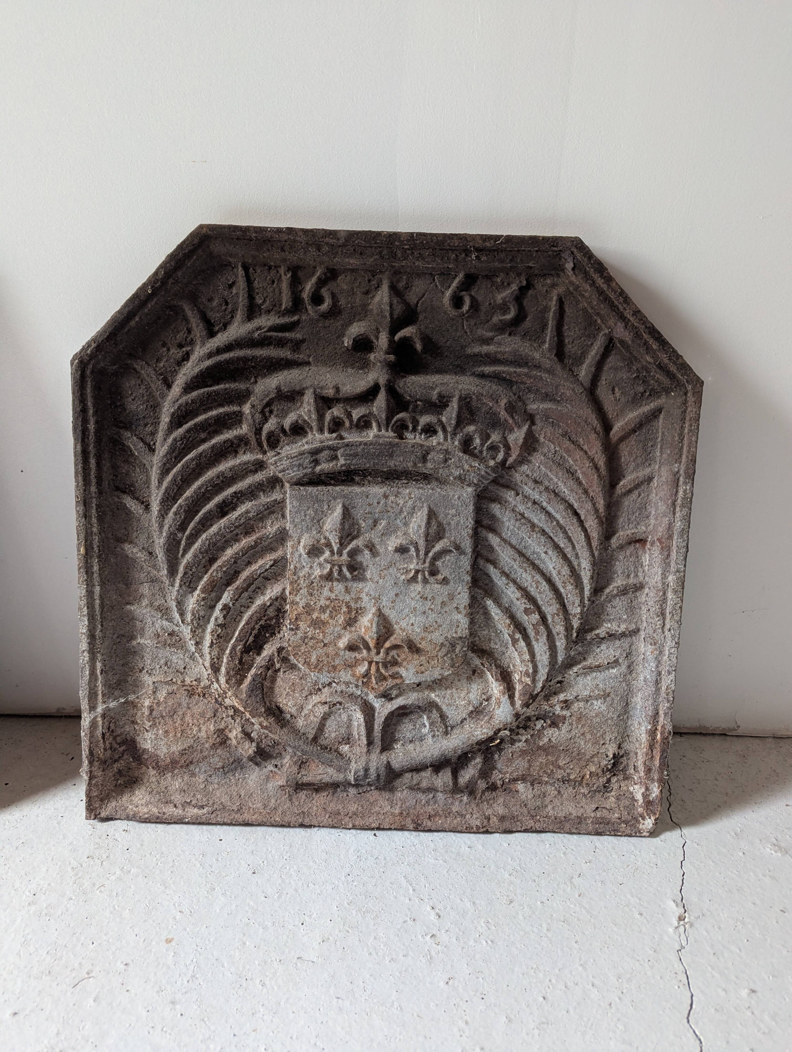 Old cast iron fireplace plate – royal fleur-de-lis coat of arms – dated 166.