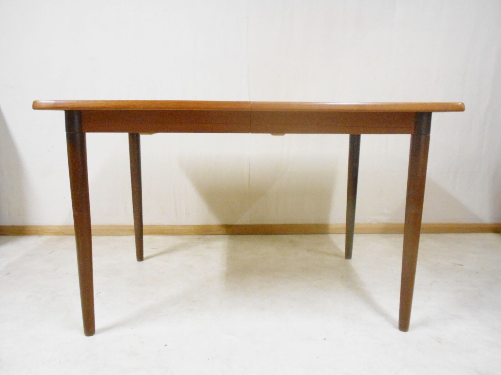 Scandinavian teak expandable table