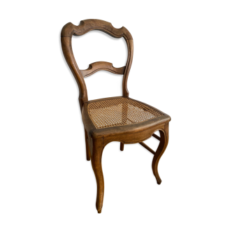 Wooden chairs with canning seat