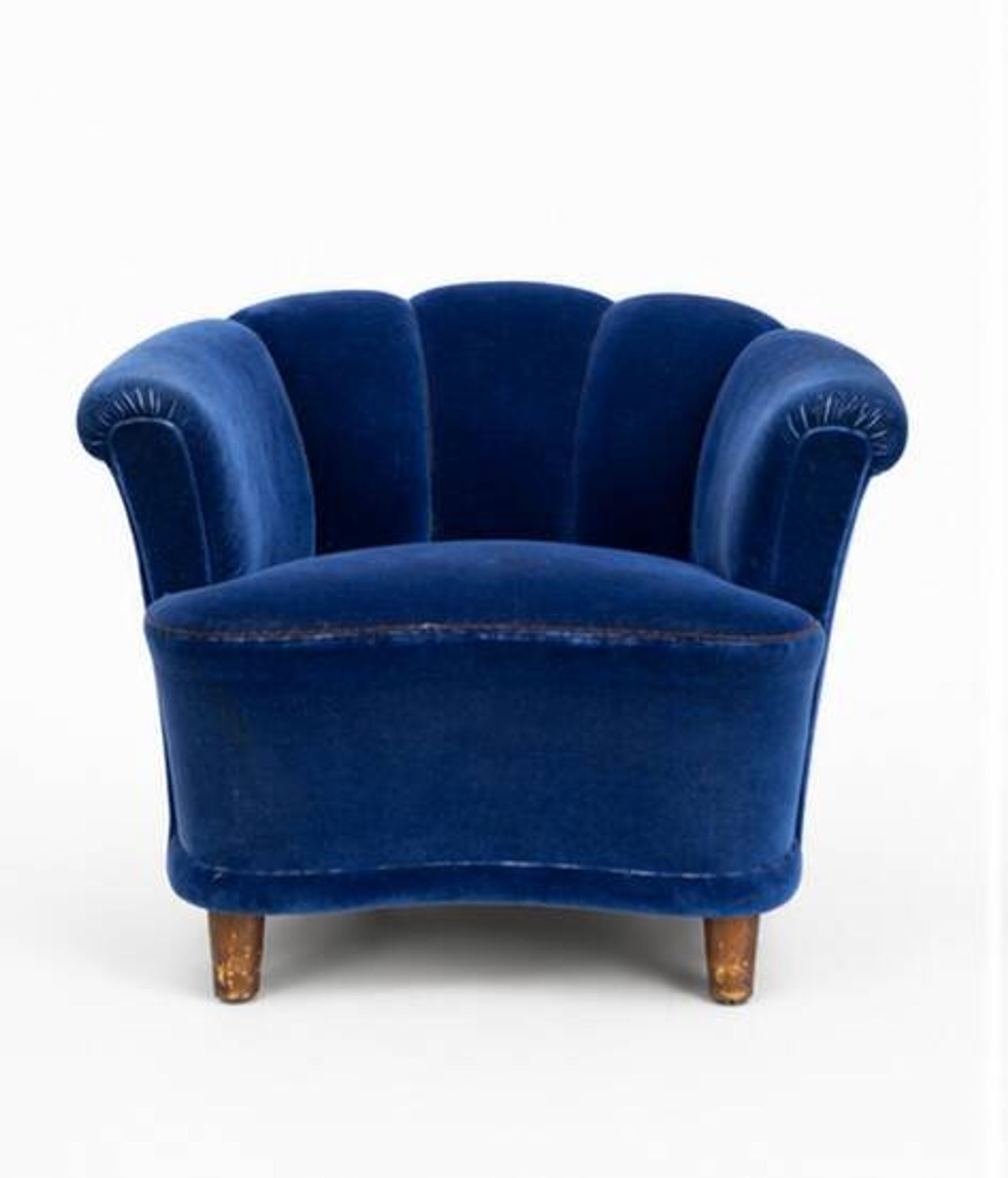 Swedish modern lounge chairs, clam shaped, 1940s Scandinavian design
