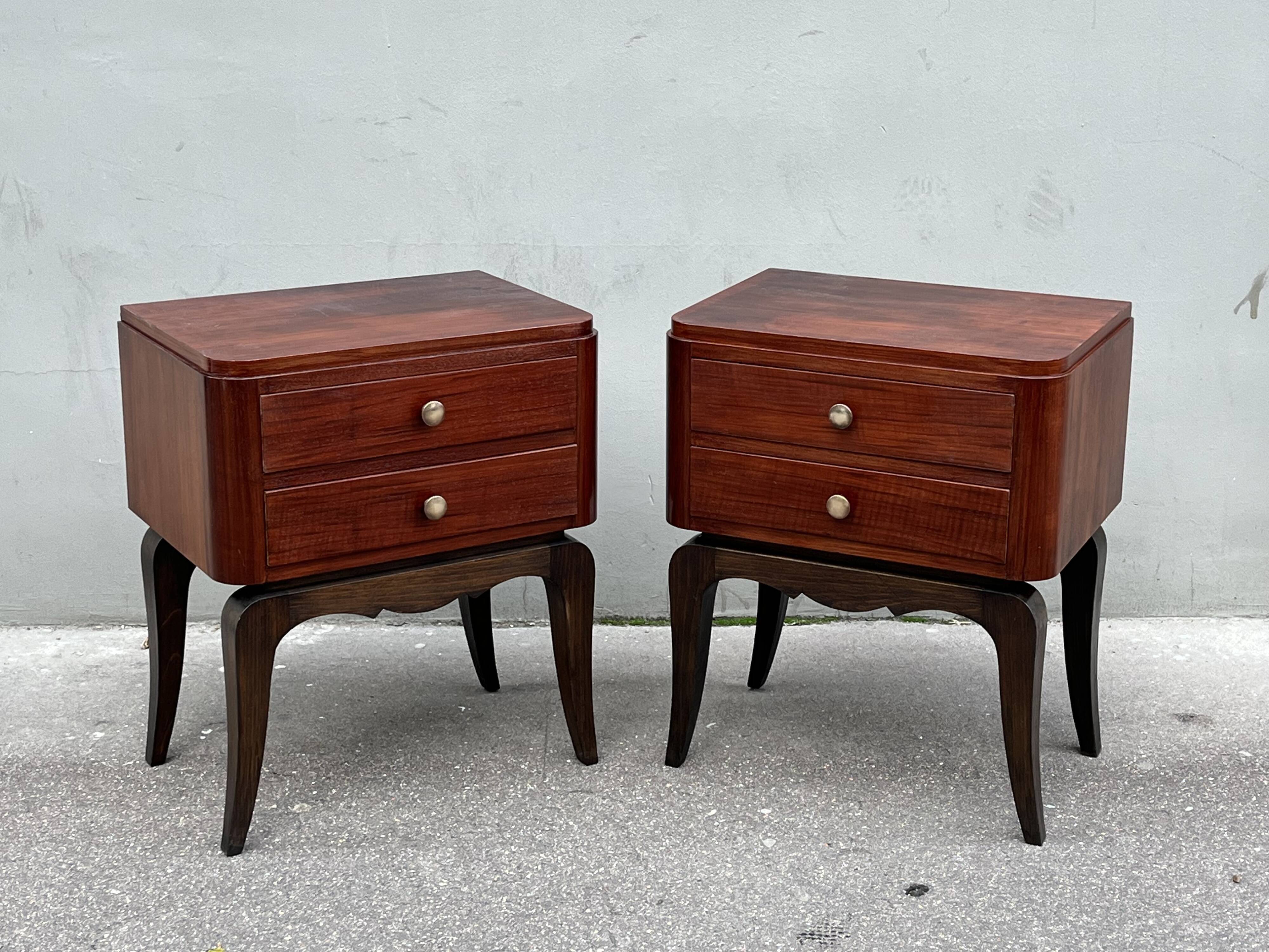 Pair of 1930s Art Deco bedside tables in rosewood.