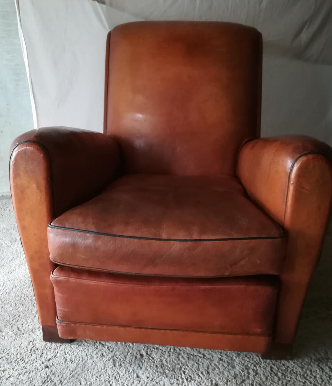50/60 leather club armchair