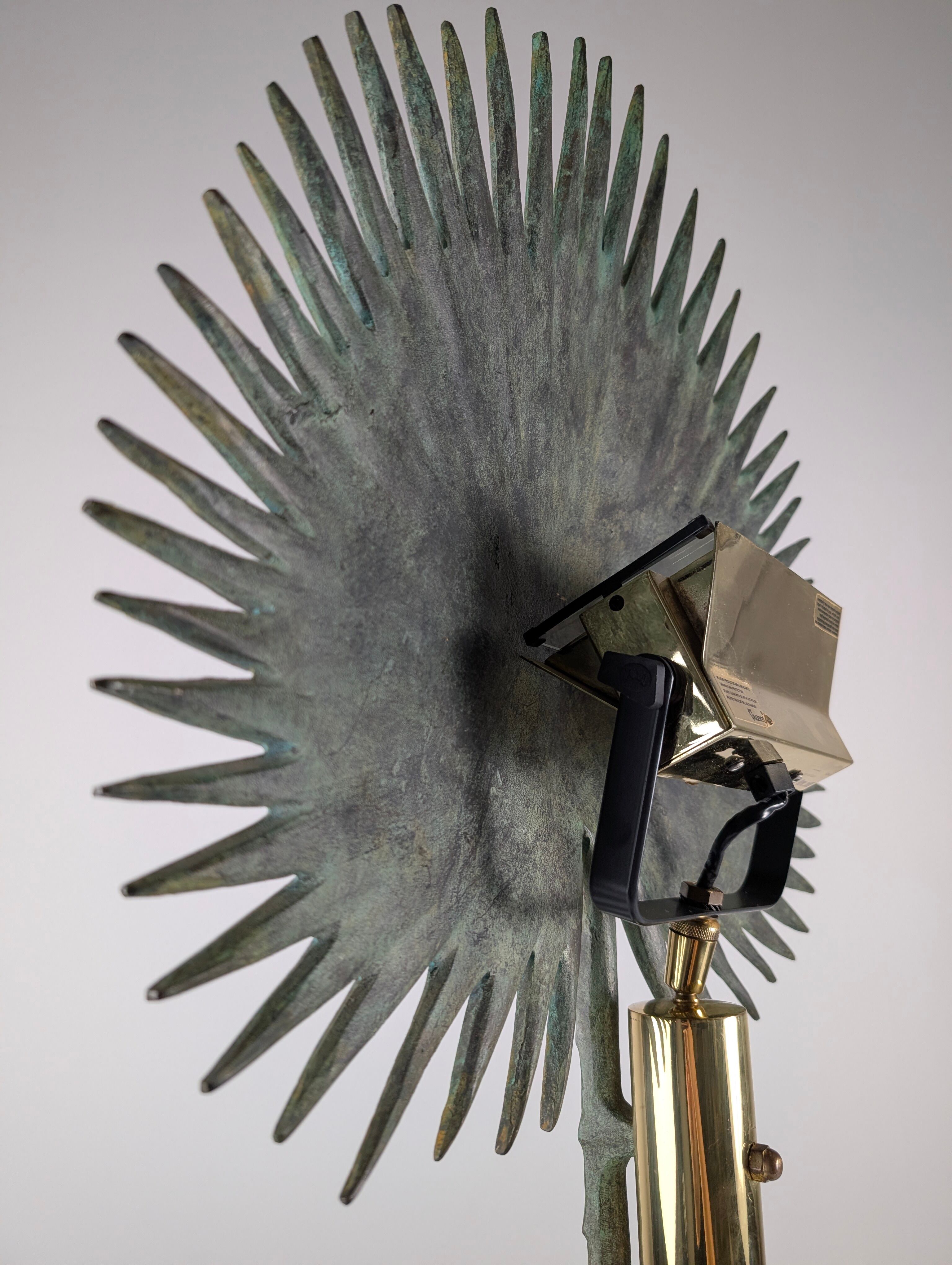 Monumental Valenti table lamp with fan palm leaf in bronze and brass, 1970s