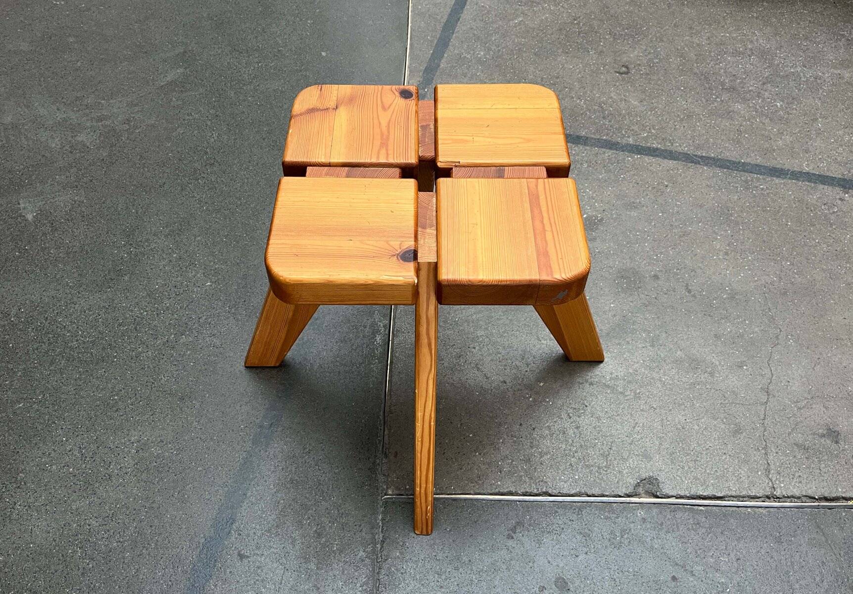 Mid-century modern Apila stool in pine attributed to Rauni Peippo, Finland, 1960s.