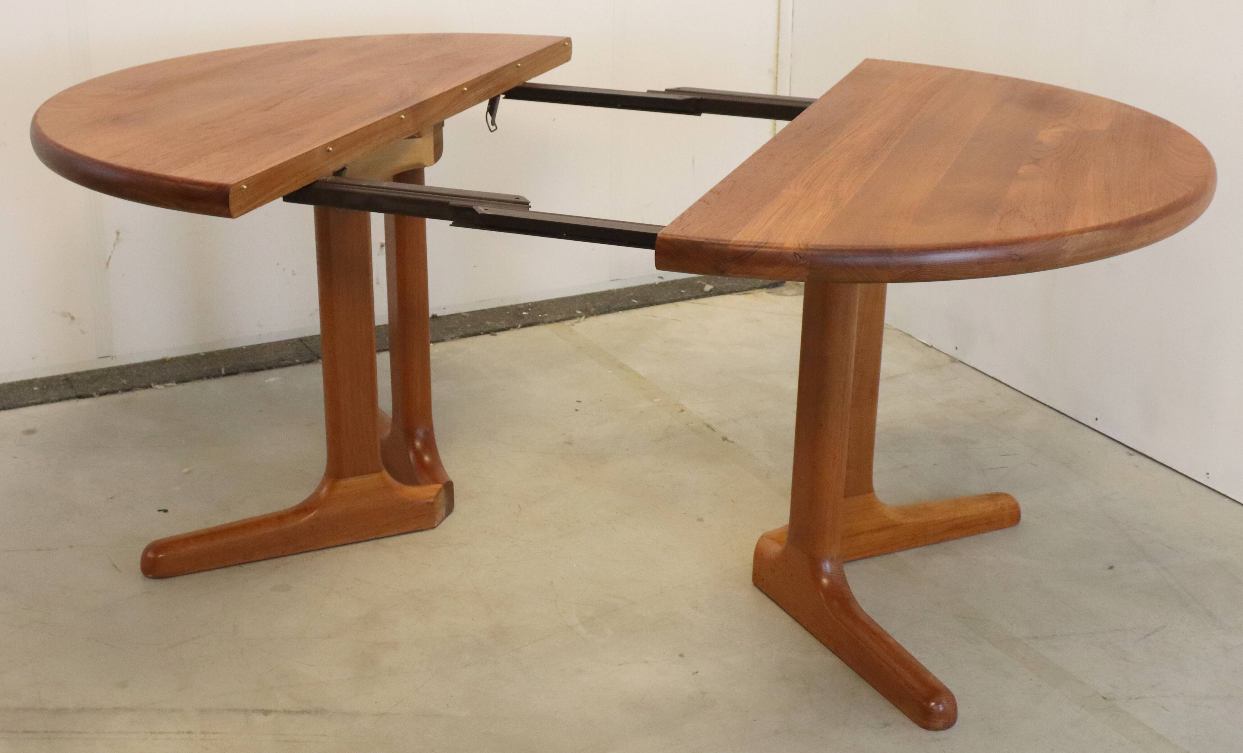 Ronde 1x verlengbare deense teak  Dyrlund eettafel 'Ommel'
