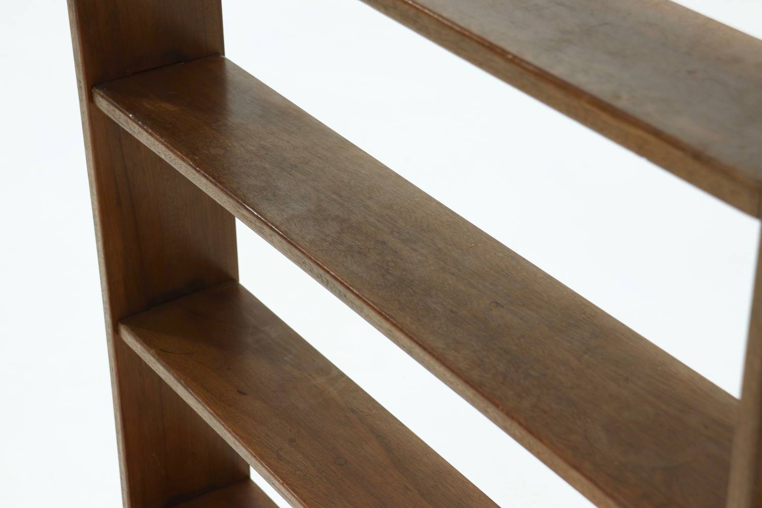 Constructivist wooden standing shelf from the 1960s