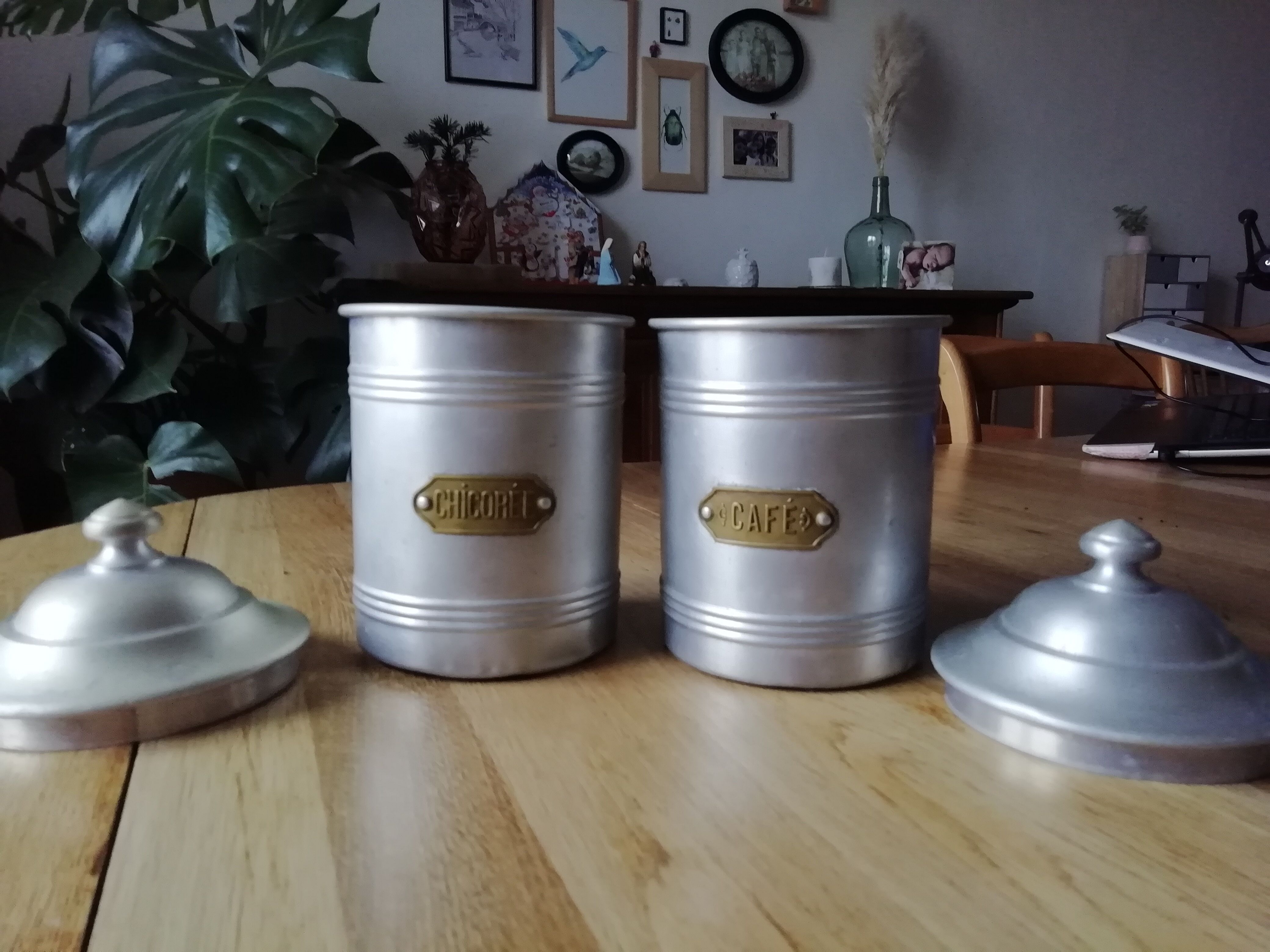 Lot of 2 aluminum spice pots