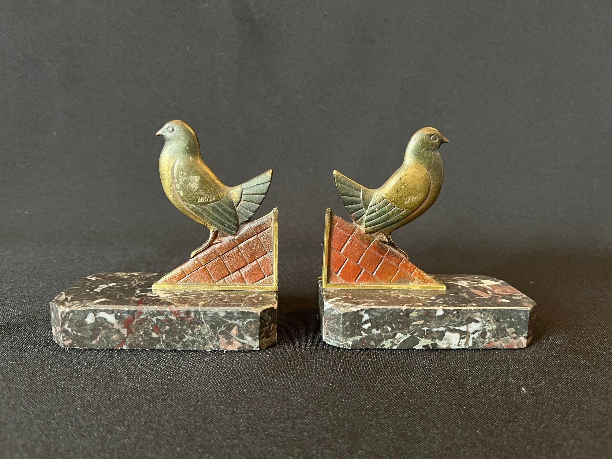 Pair of art deco bronze bookends pigeons dove marble