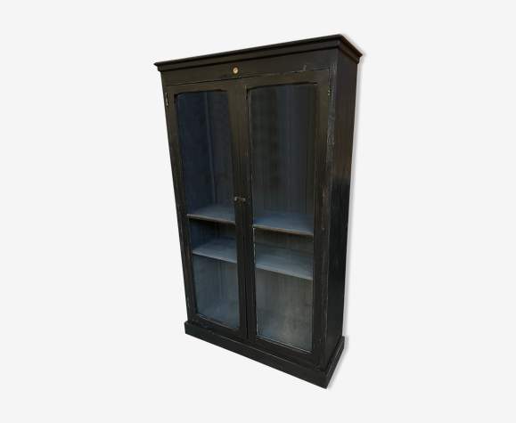 Ancienne vitrine patinée