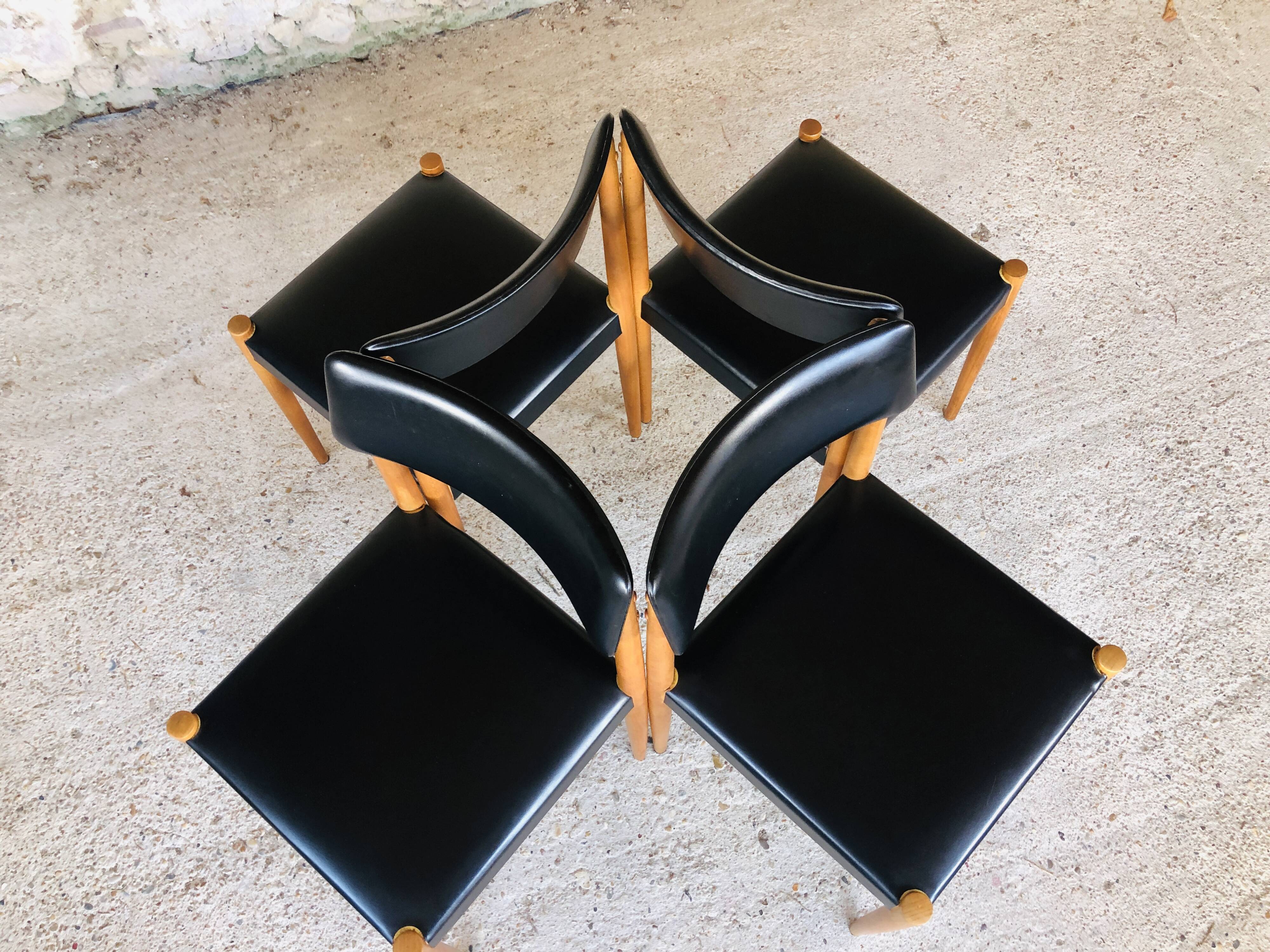 Set of 4 Scandinavian style dining chairs, circa 60