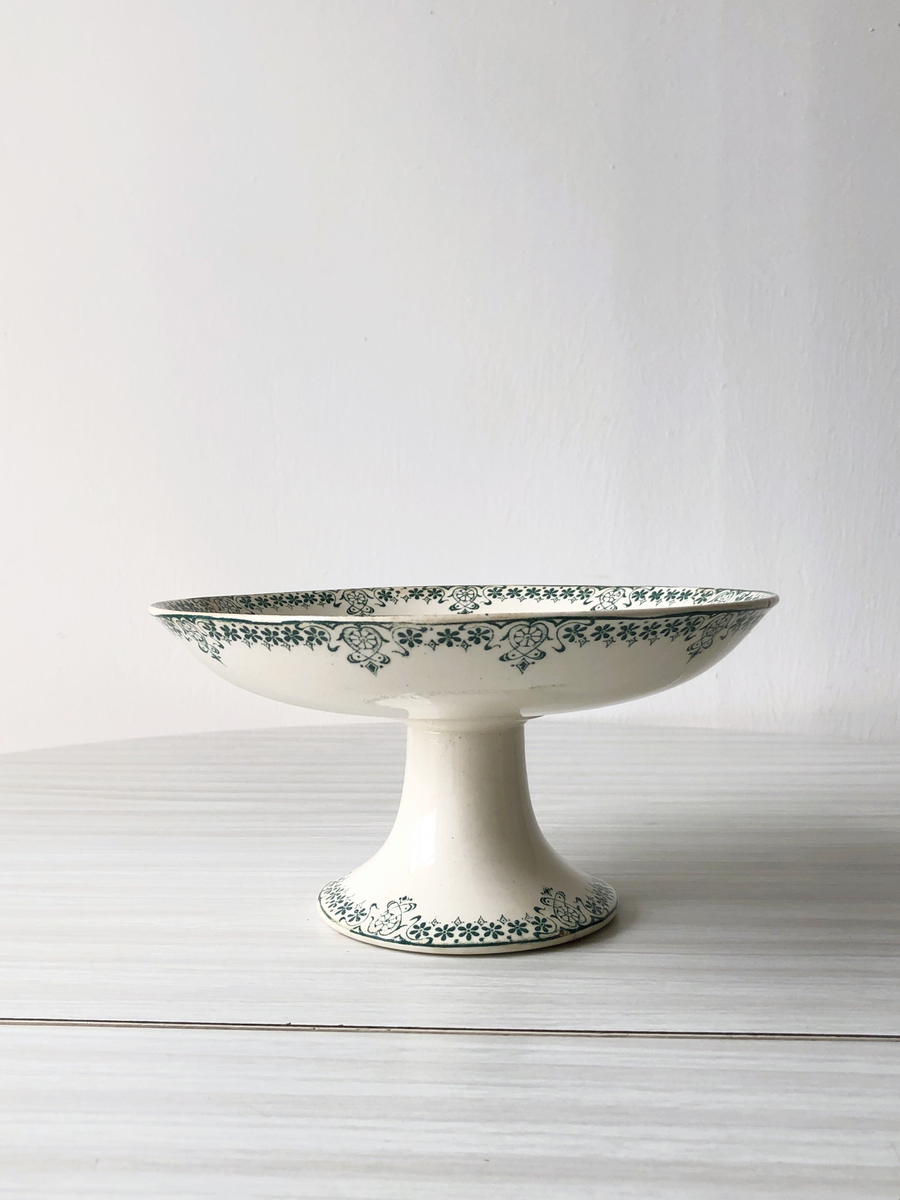 Compotier en faïence longwy  décor vert modèle "regina"