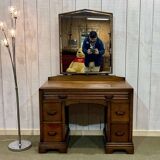 English mahogany dressing table from the early 20th century