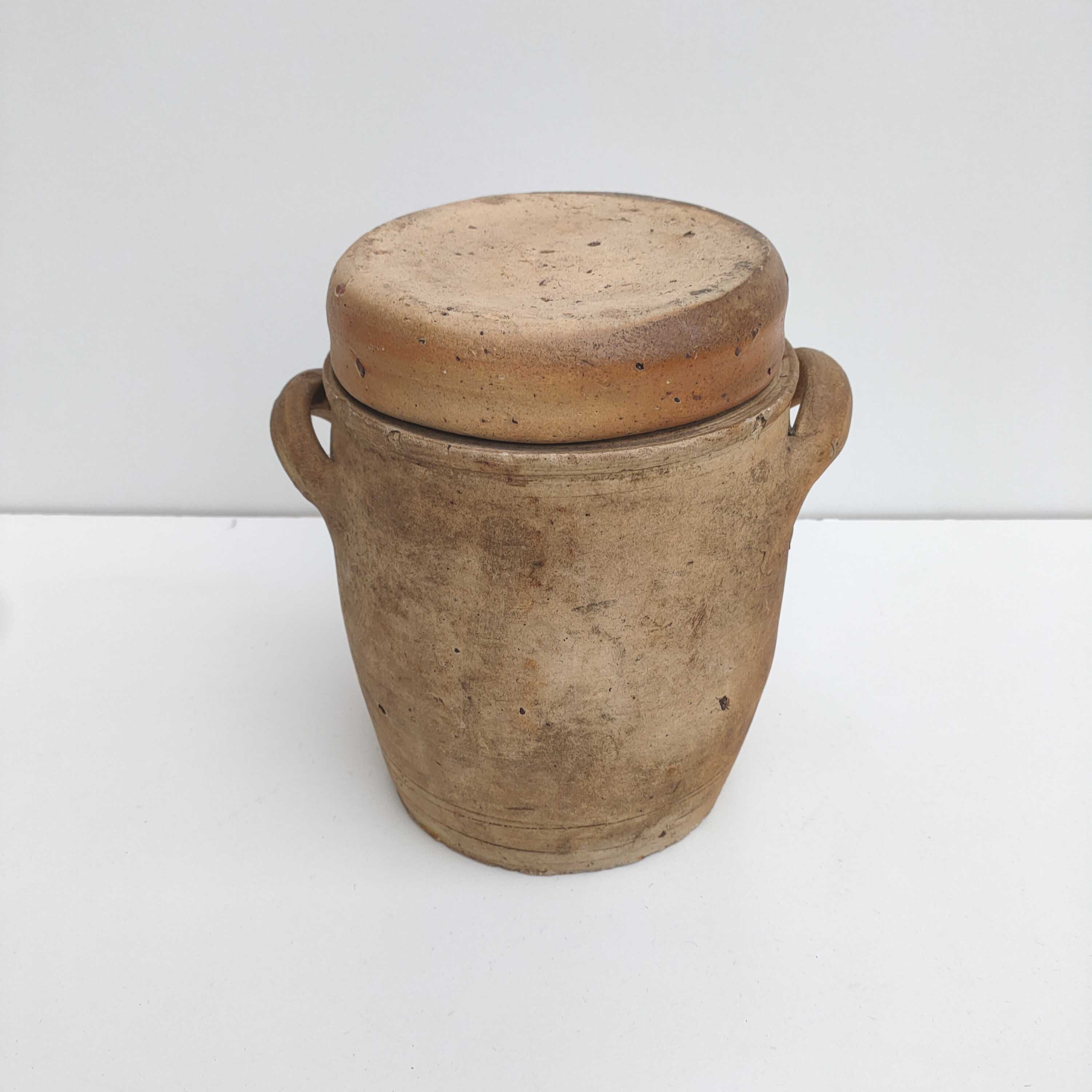 Sandstone pot