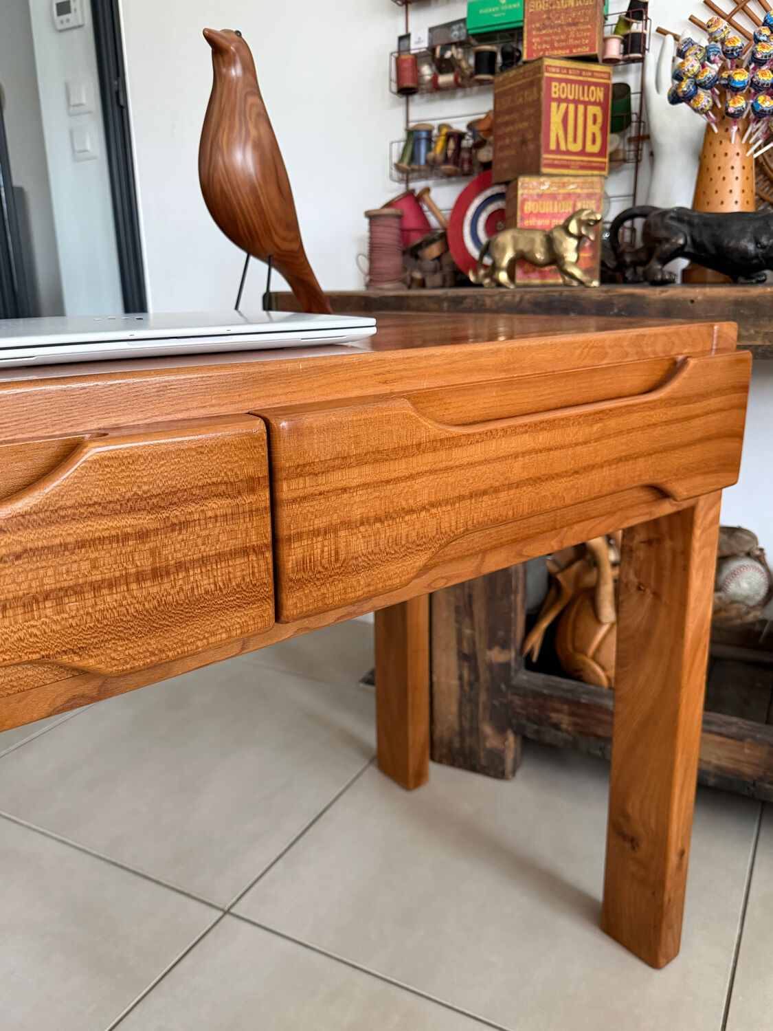 Solid elm desk – Maison Regain Edition