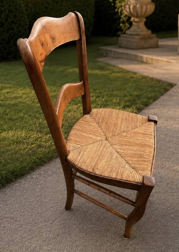 Paire de chaises en merisier de style Louis-Philippe, début du XXe siècle