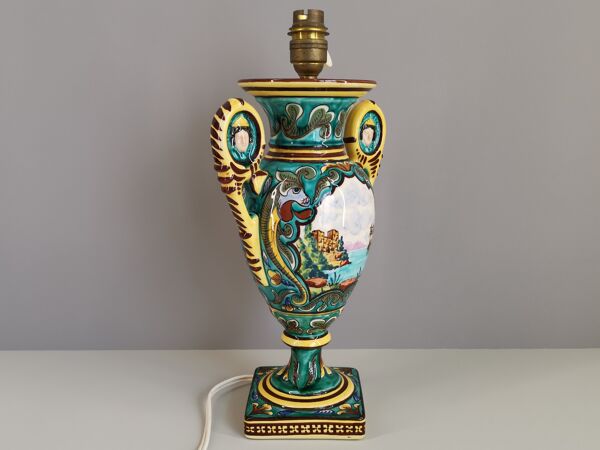 Pied de lampe Gabriel Fourmaintraux Poterie de Desvres coupe aux dragons et à la goélette
